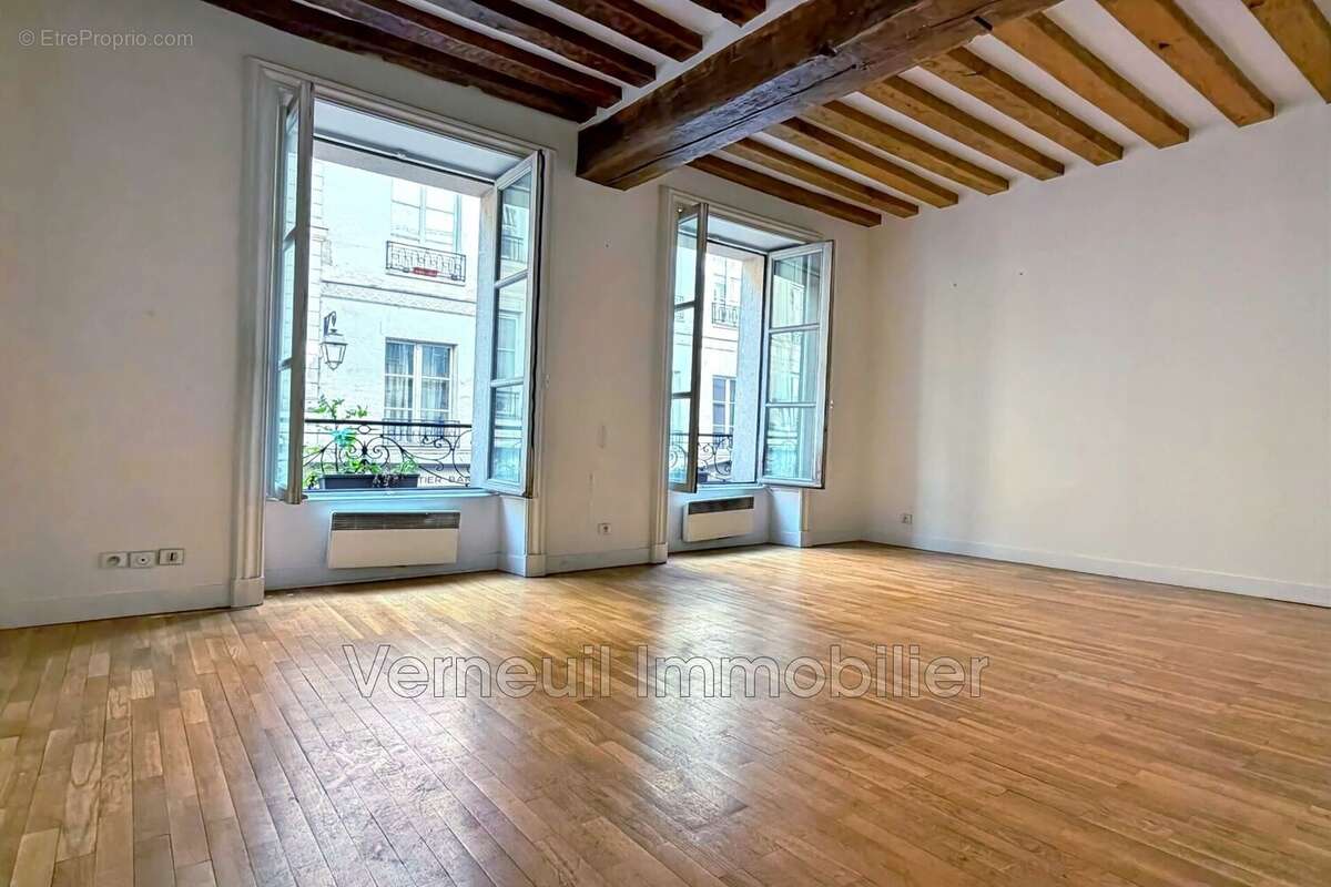Appartement à PARIS-7E