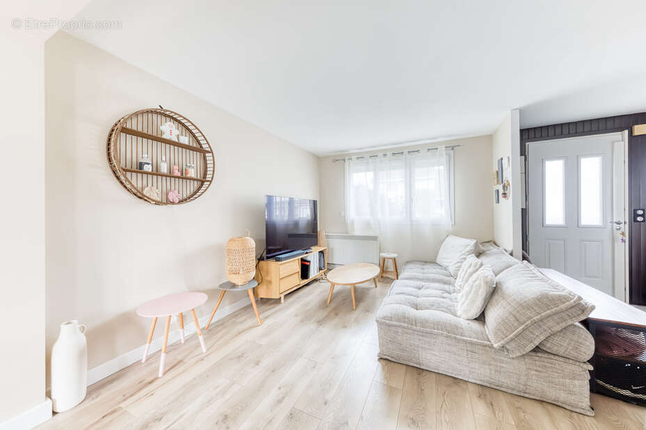 Maison à OZOIR-LA-FERRIERE