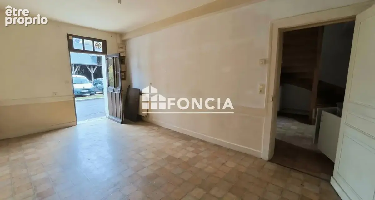 Maison ancienne à rénover avec grand terrain de plus de 1 600 m² et beau potentiel d’agrandissement - photo 5