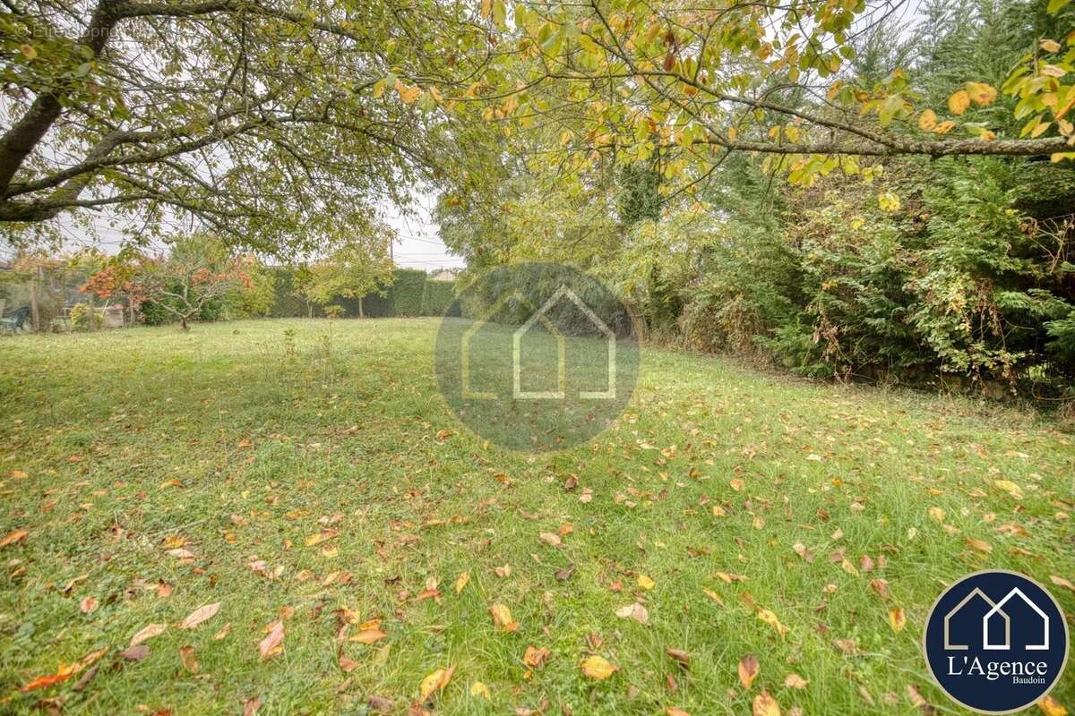 Terrain à SOREL-MOUSSEL