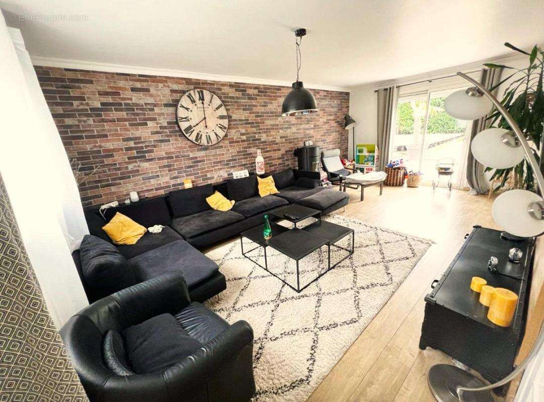 Maison à SAINT-GERMAIN-LES-CORBEIL