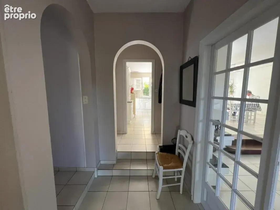 Avrillé - belle maison familiale avec piscine et dépendance - photo 8