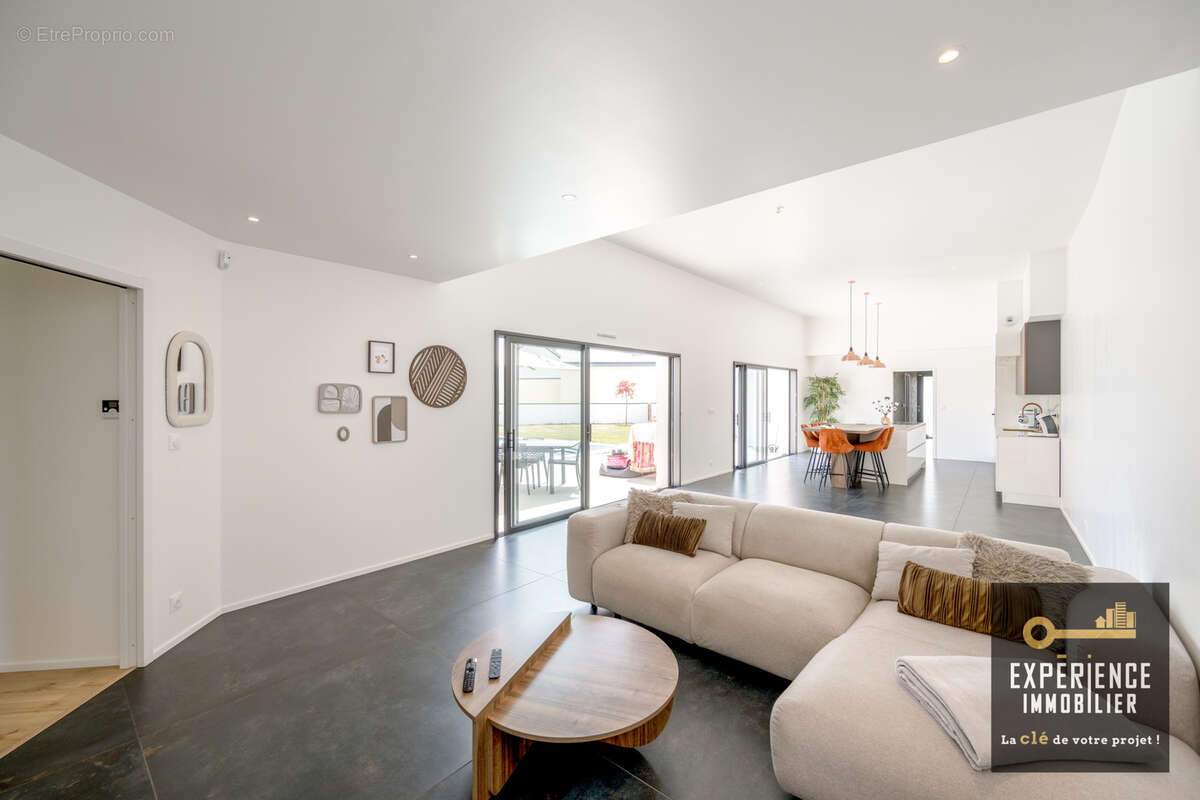 Maison contemporaine de plain-pied avec piscine - photo 5