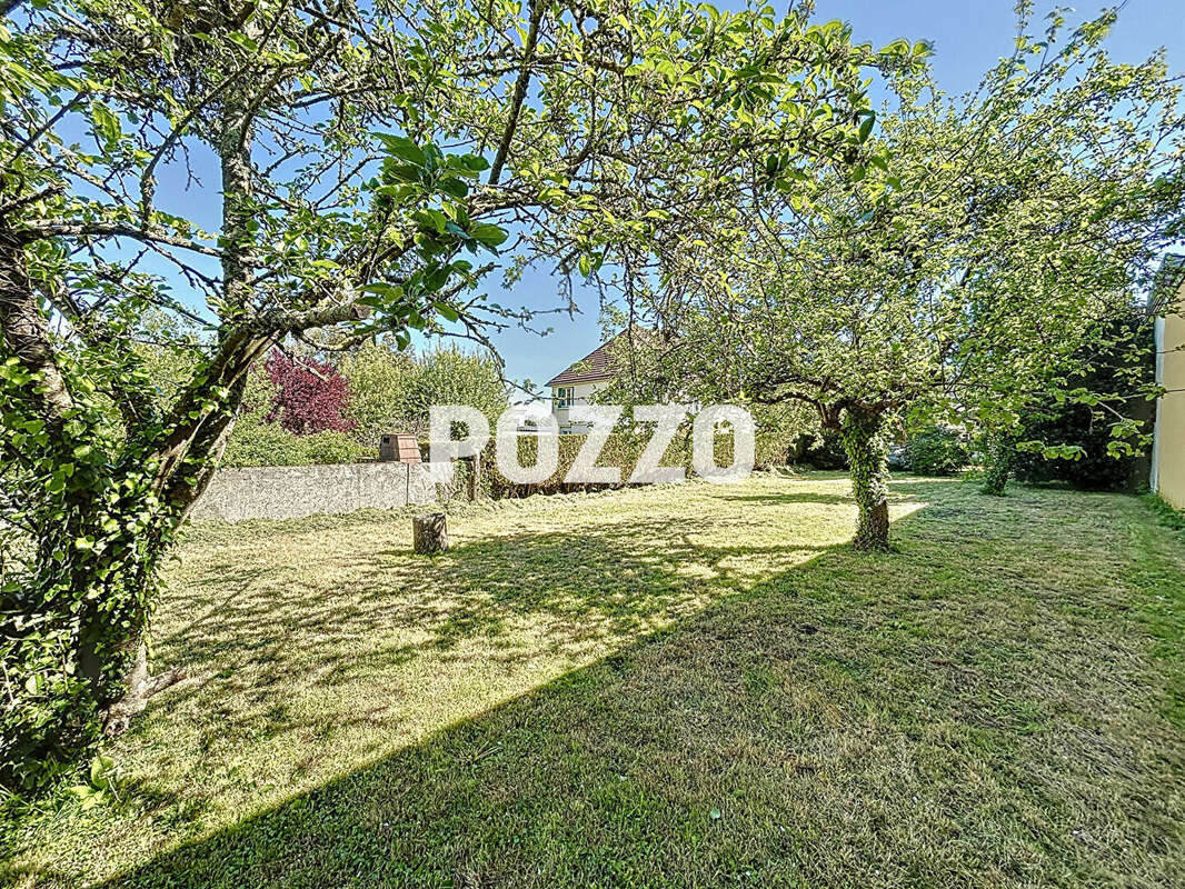 A VENDRE - YQUELON (50400) - Maison de 7 pièces - calme, proche des commodités. - photo 2