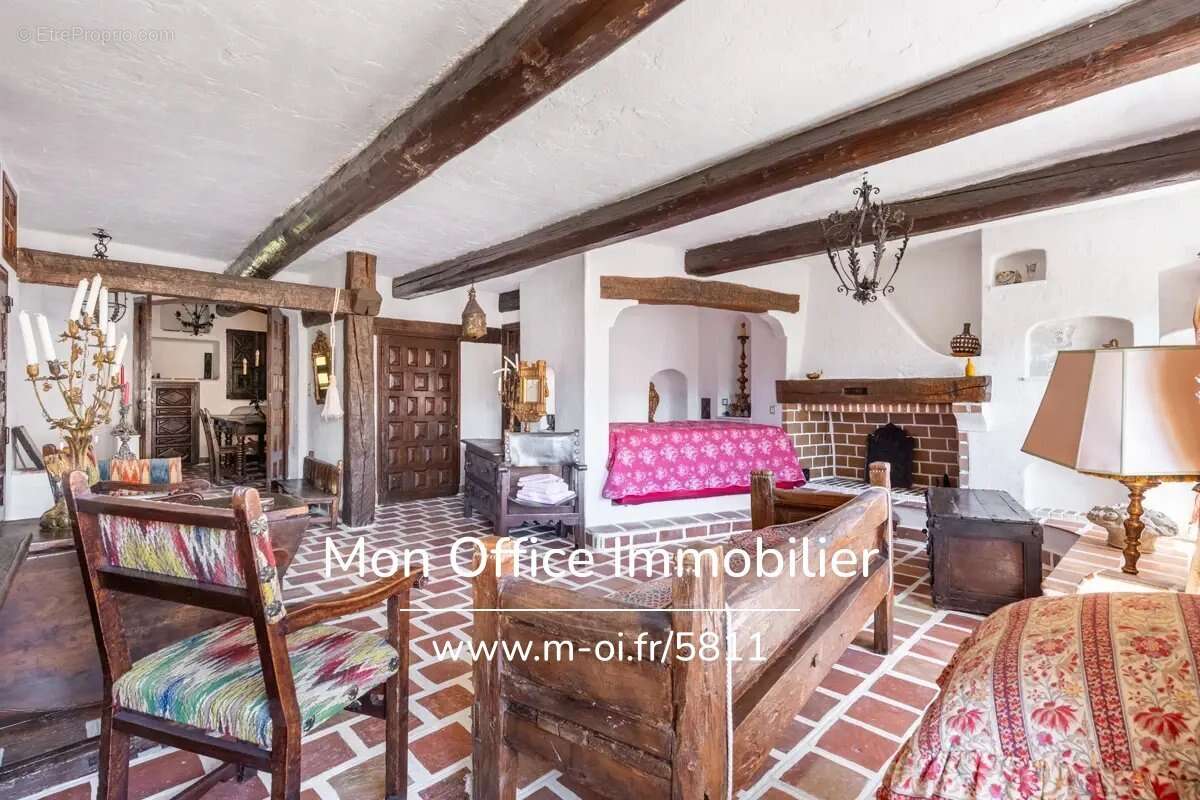 Appartement à MARSEILLE-2E