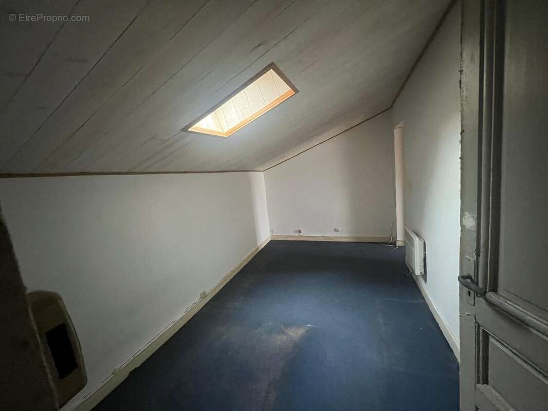 Chambre  - Appartement à BORDEAUX