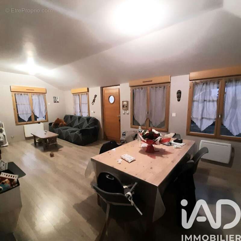 Photo 2 - Maison à PLOUNEVEZ-QUINTIN