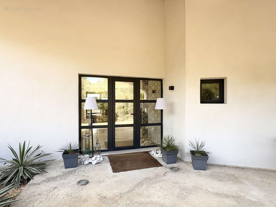 Maison à LA CADIERE-D'AZUR