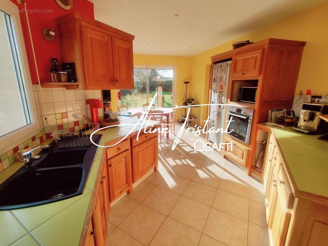 Photo 4 - Maison à FONTAINE-ETOUPEFOUR