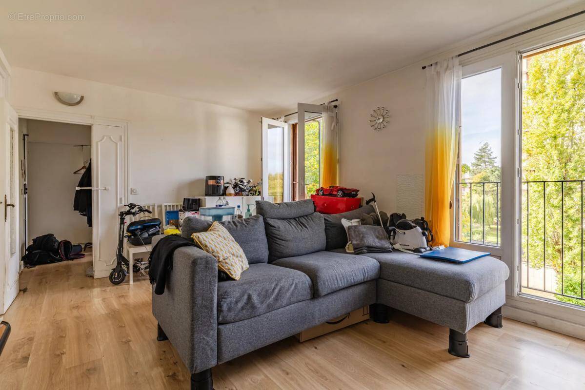 Appartement à EPINAY-SUR-SEINE