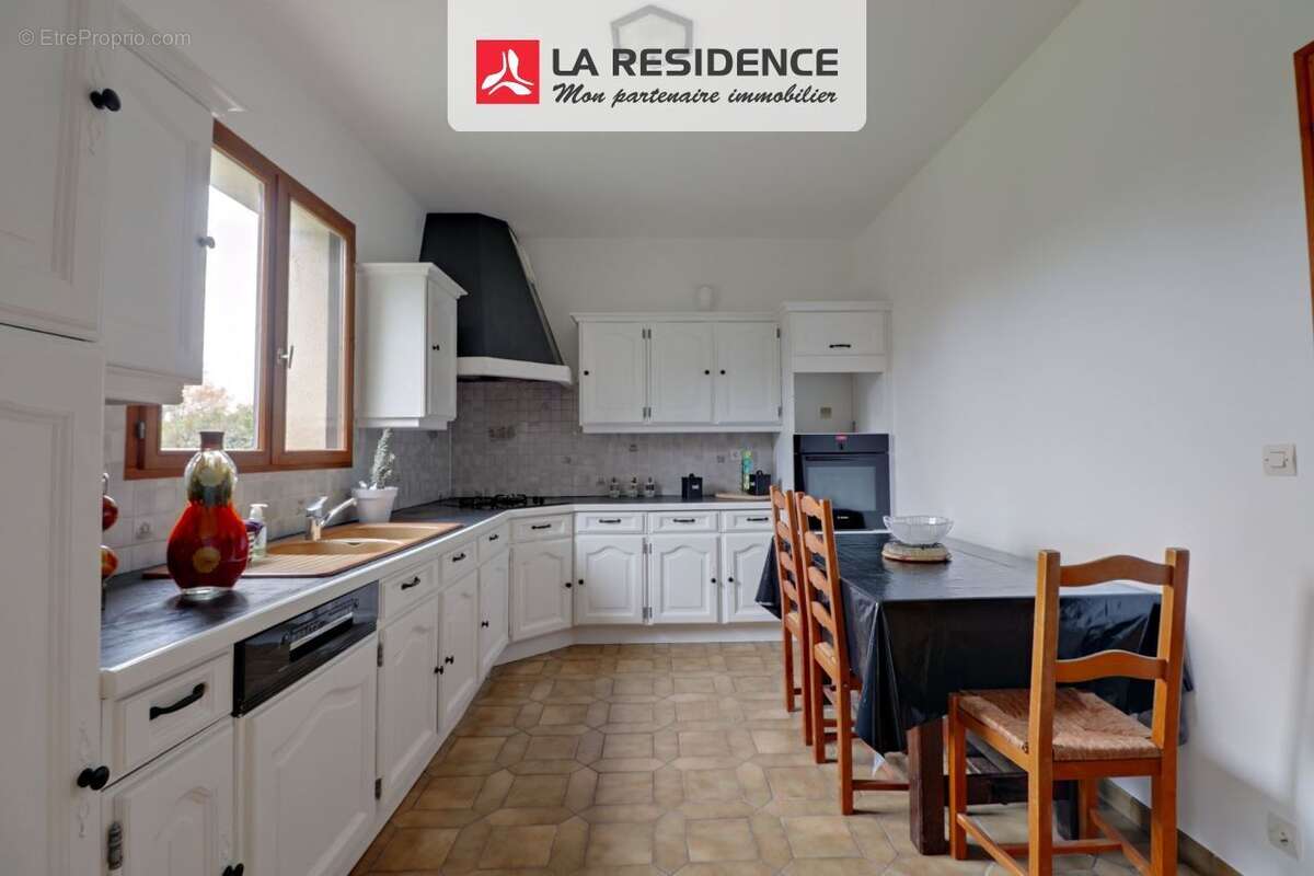 Maison à L'ETANG-LA-VILLE