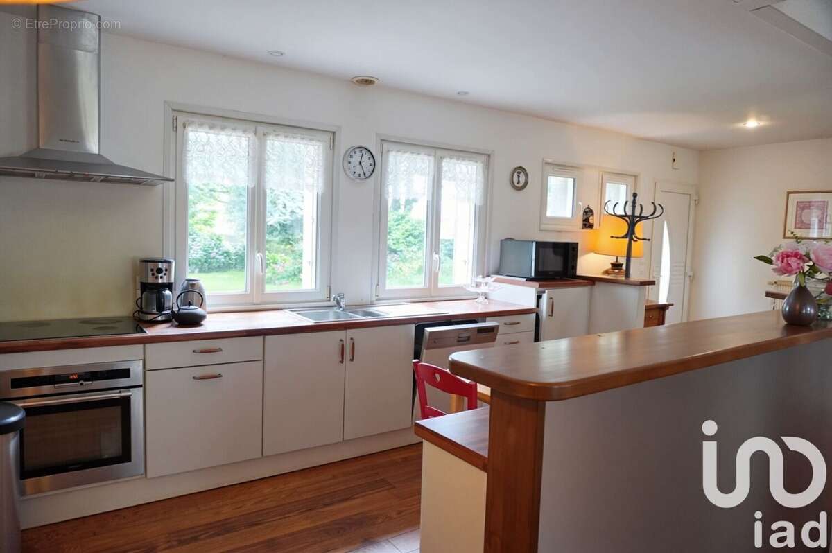 Photo 6 - Maison à PLOUNEVEZ-LOCHRIST