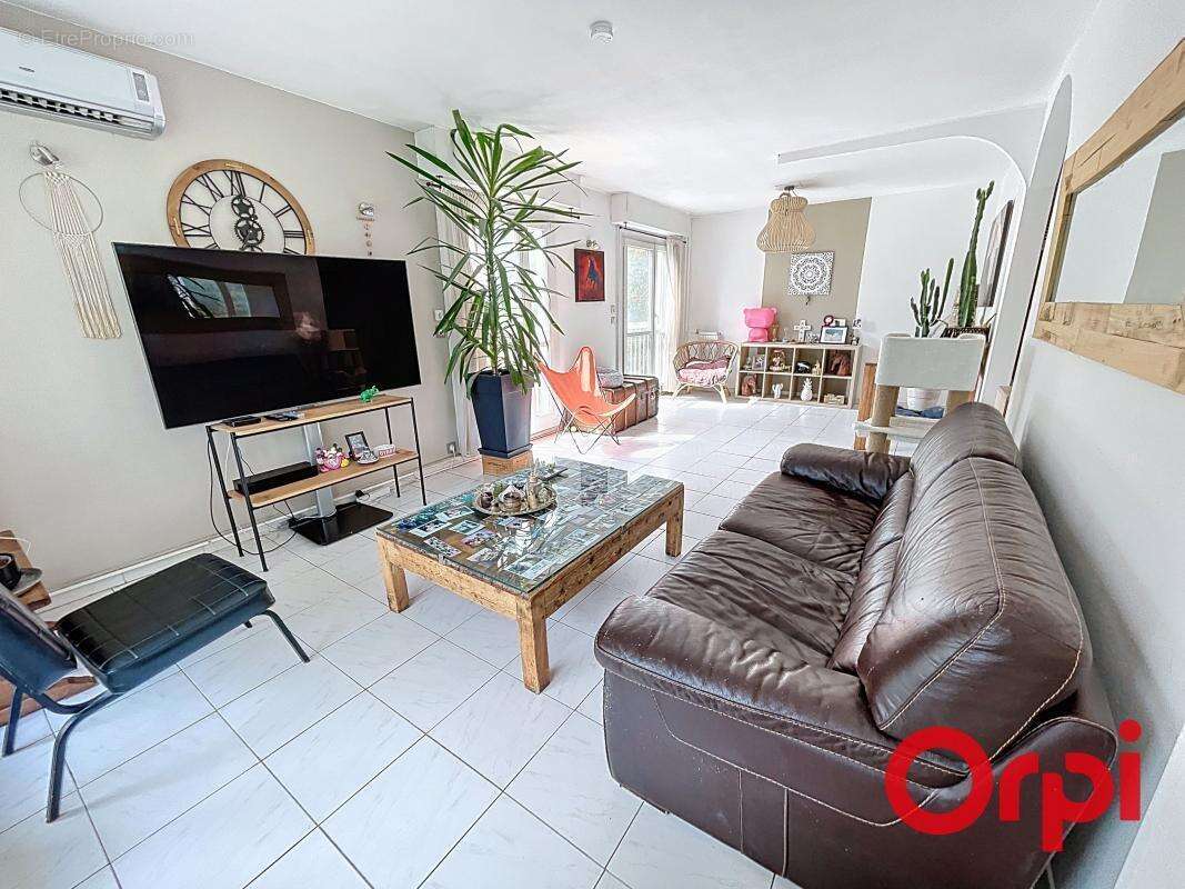 Appartement à MARSEILLE-10E