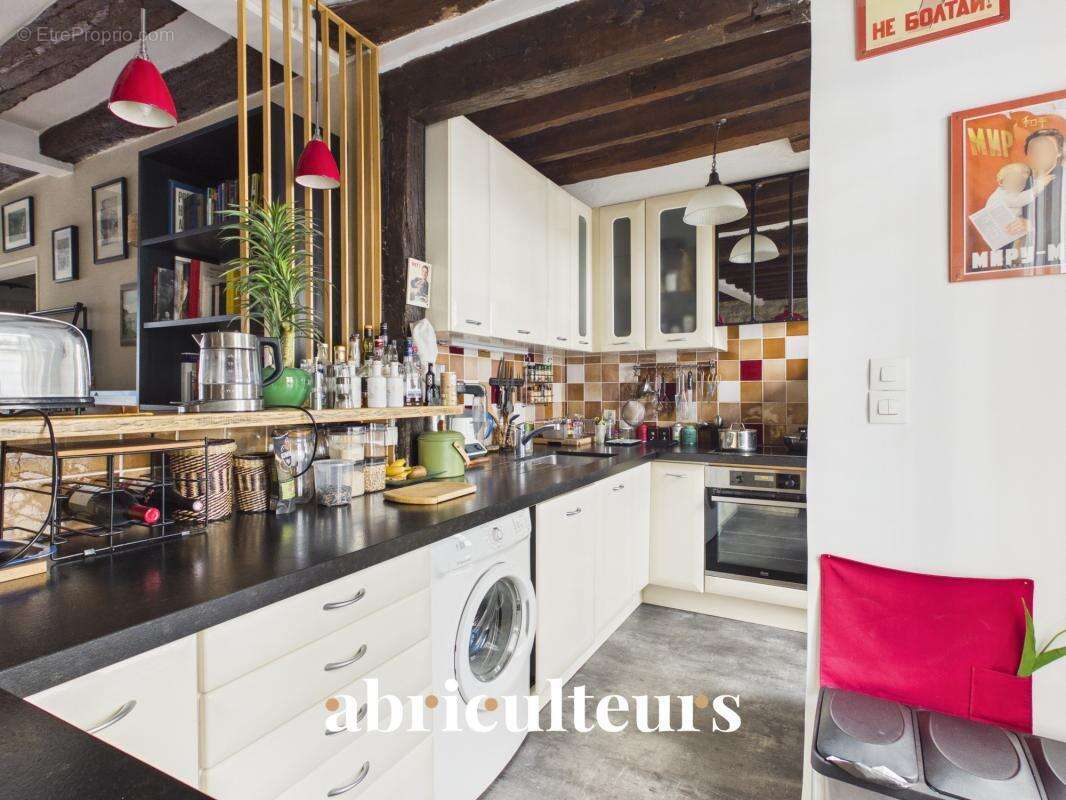 Appartement à PARIS-11E