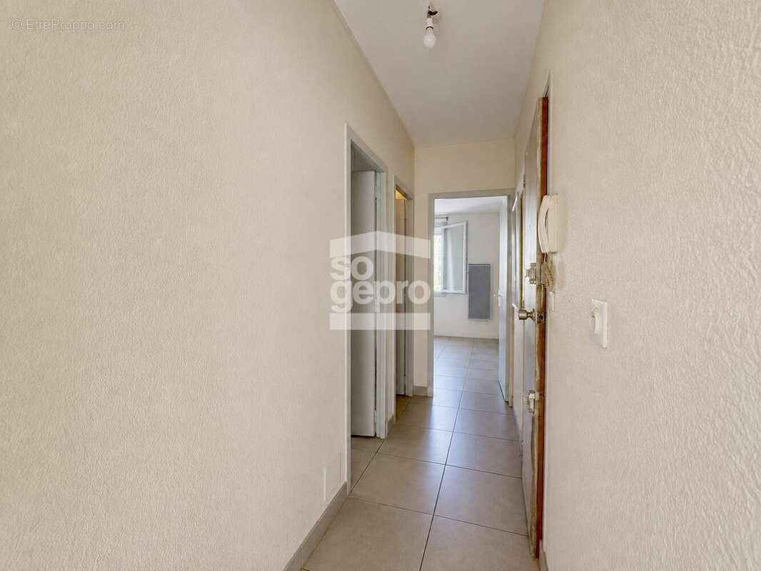 Réf : 2306 : Vente Grand Appartement 2 Pièces, secteur Centre Port au Cap d'Agde ! - photo 8