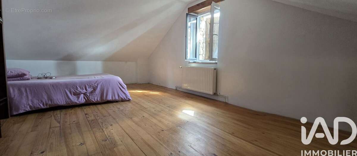 Maison 100 m² à Verrieres  - photo 8
