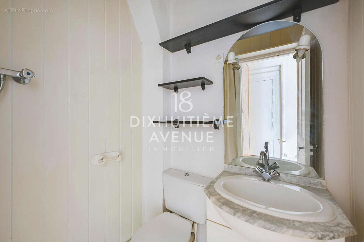 Appartement à PARIS-18E