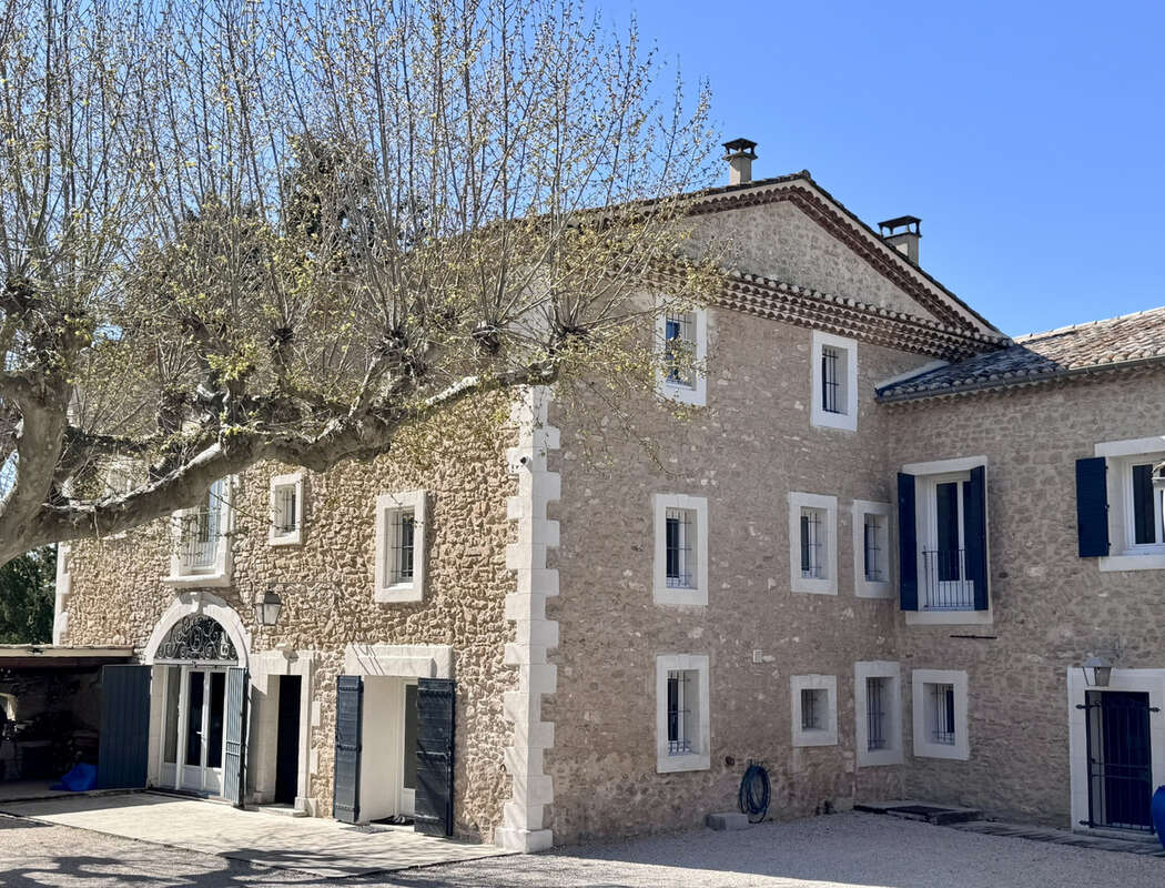 Maison à L'ISLE-SUR-LA-SORGUE
