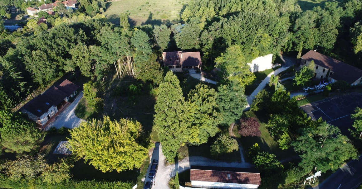 Domaine evenementiels mariages anniversaires cousinade - photo 2