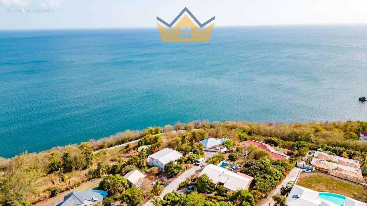 Maison à CASE-PILOTE