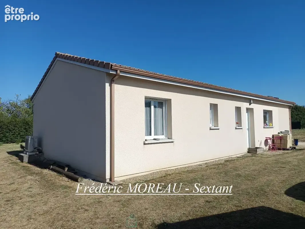 Maison à COURS-DE-PILE