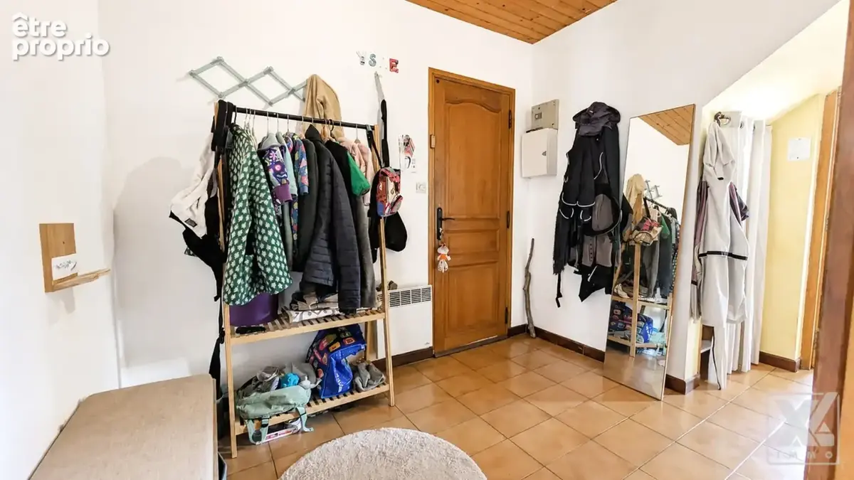 BRIANÇON – Joli T2 traversant de 51,79 m2 + Cave - photo 10