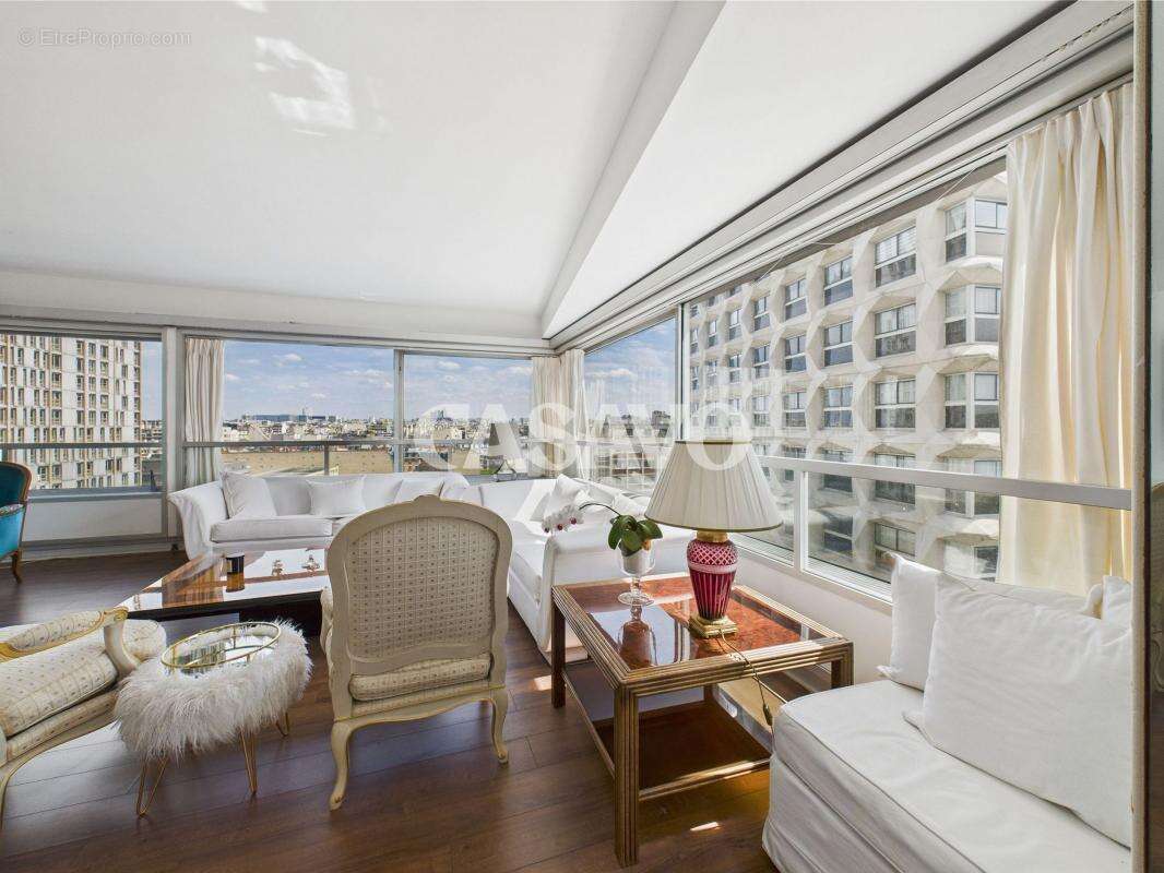 Appartement à PARIS-15E