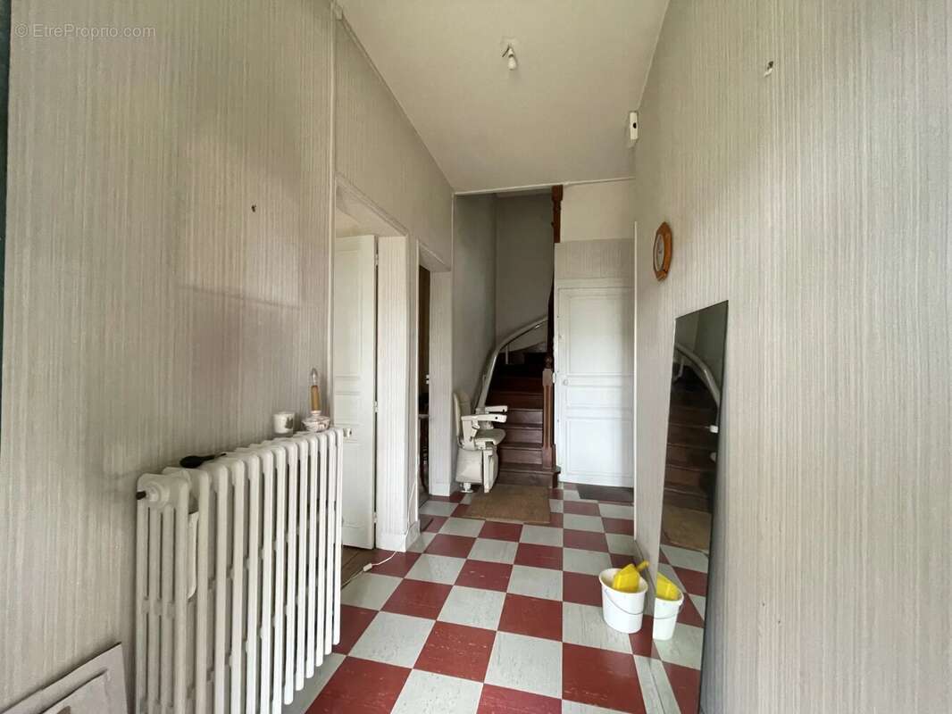 Maison à SAINT-SEBASTIEN-SUR-LOIRE