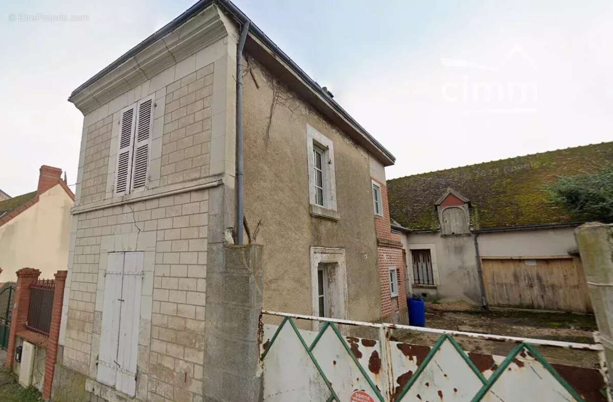Maison de ville à rénover - photo 8