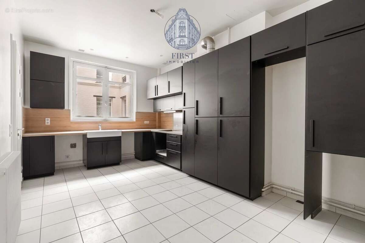 Paris 8e – triangle d’or – appartement de réception – immeuble haussmannien d’exception - photo 13