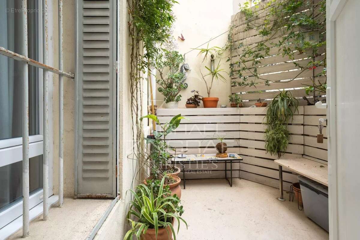 Appartement à MARSEILLE-6E