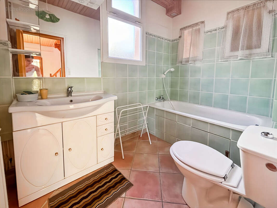 Maison à VERRIERES-LE-BUISSON