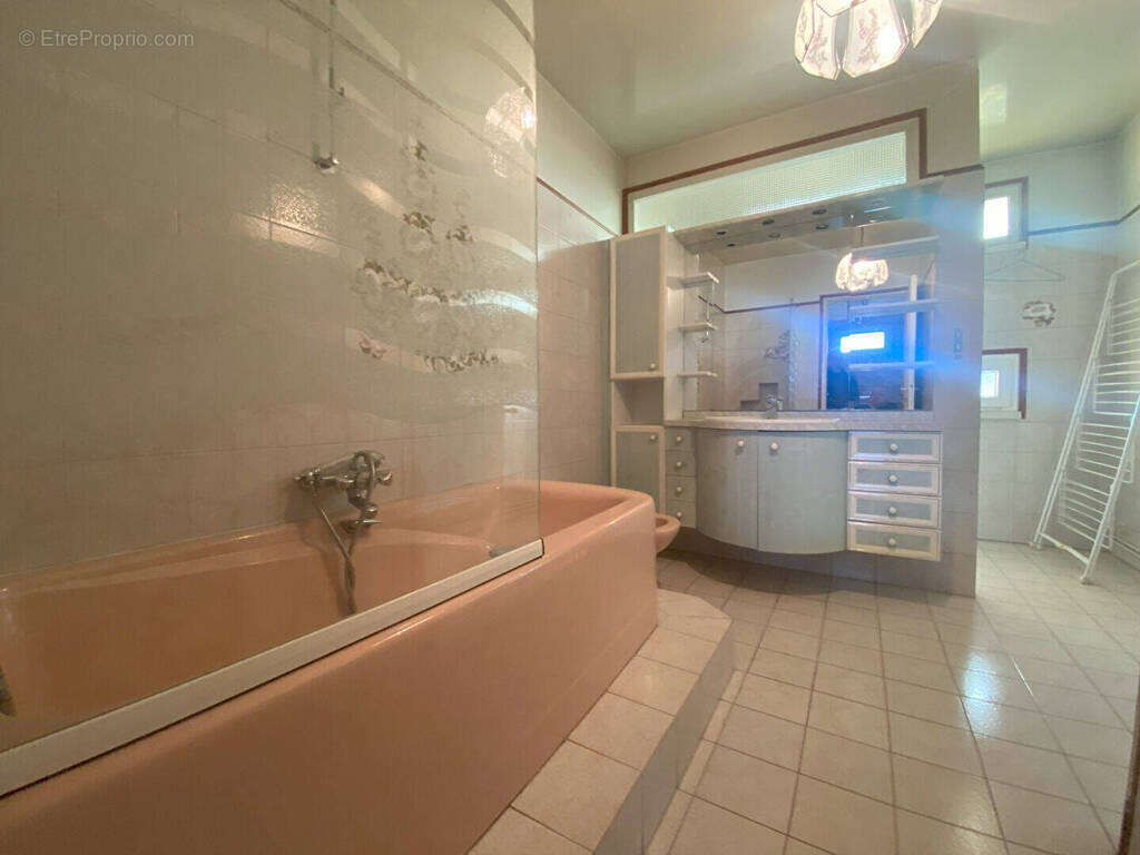 Maison à CHATEAUROUX