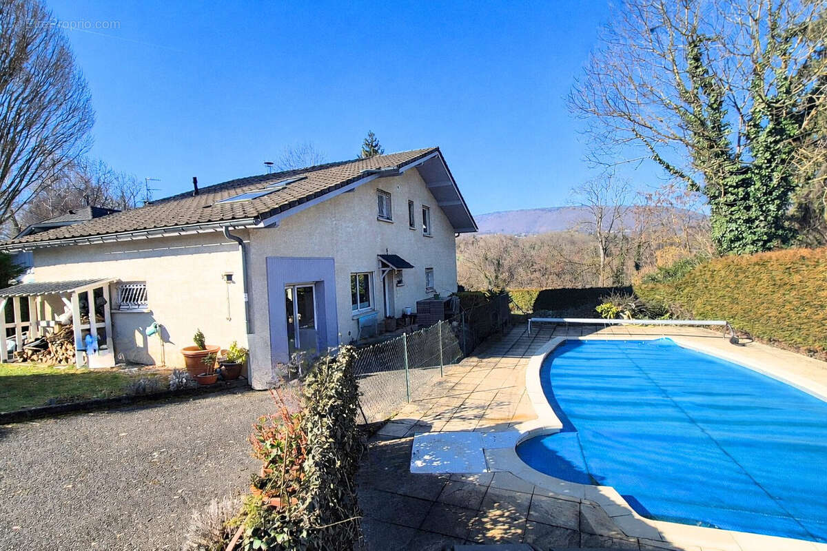 Maison à REIGNIER
