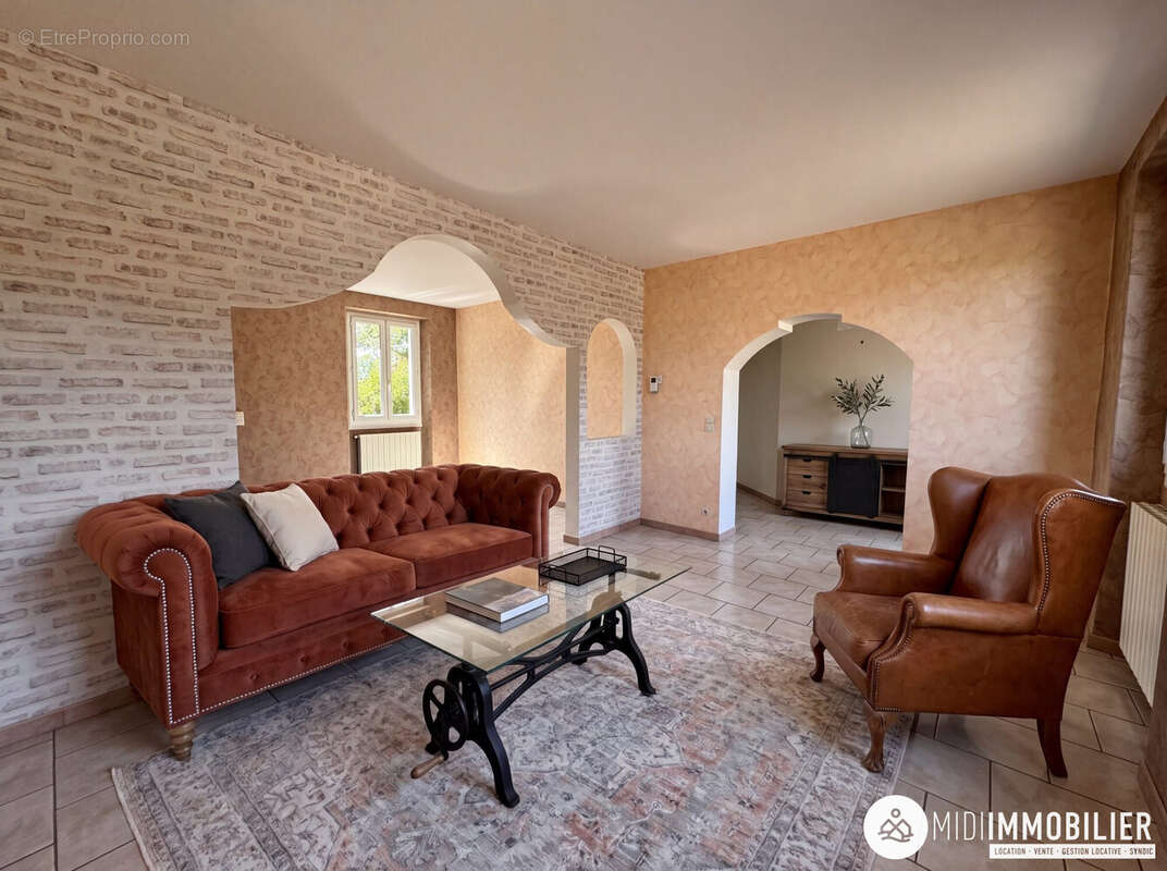 Maison 106 m² à Cagnac-Les-Mines  - photo 2