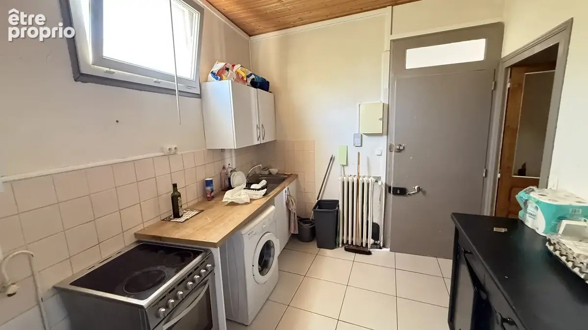 Investissement locatif à Vichy - Immeuble 3 appartements 4 garages - photo 19