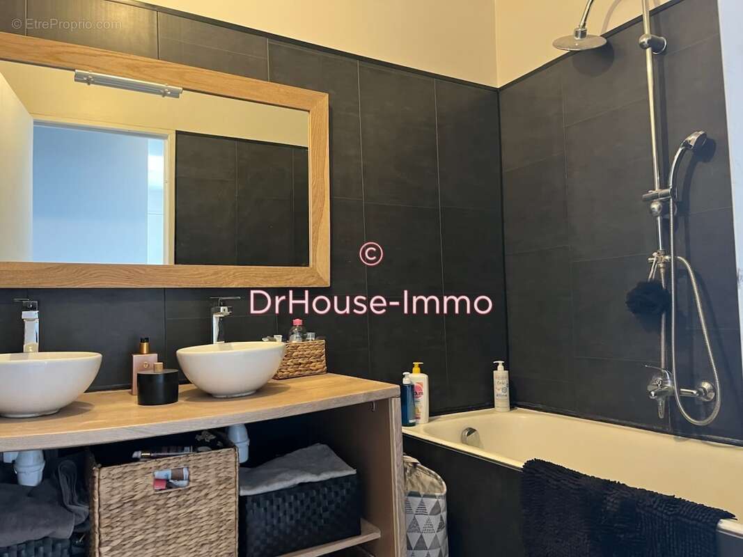 Appartement à MARSEILLE-10E