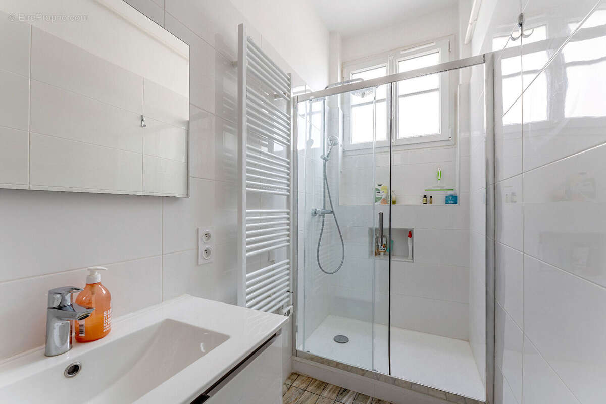 Appartement à PARIS-10E