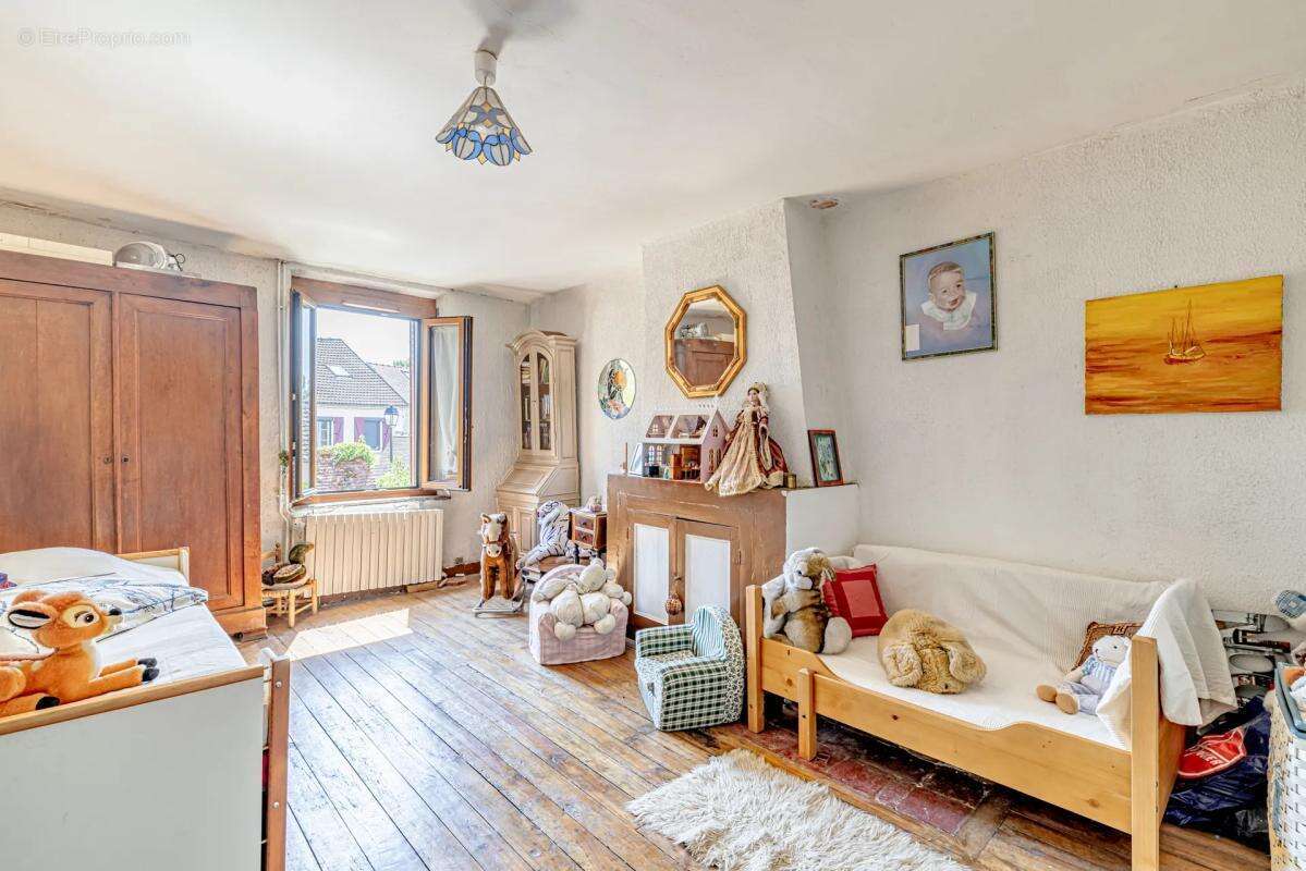 Maison à MONTGE-EN-GOELE