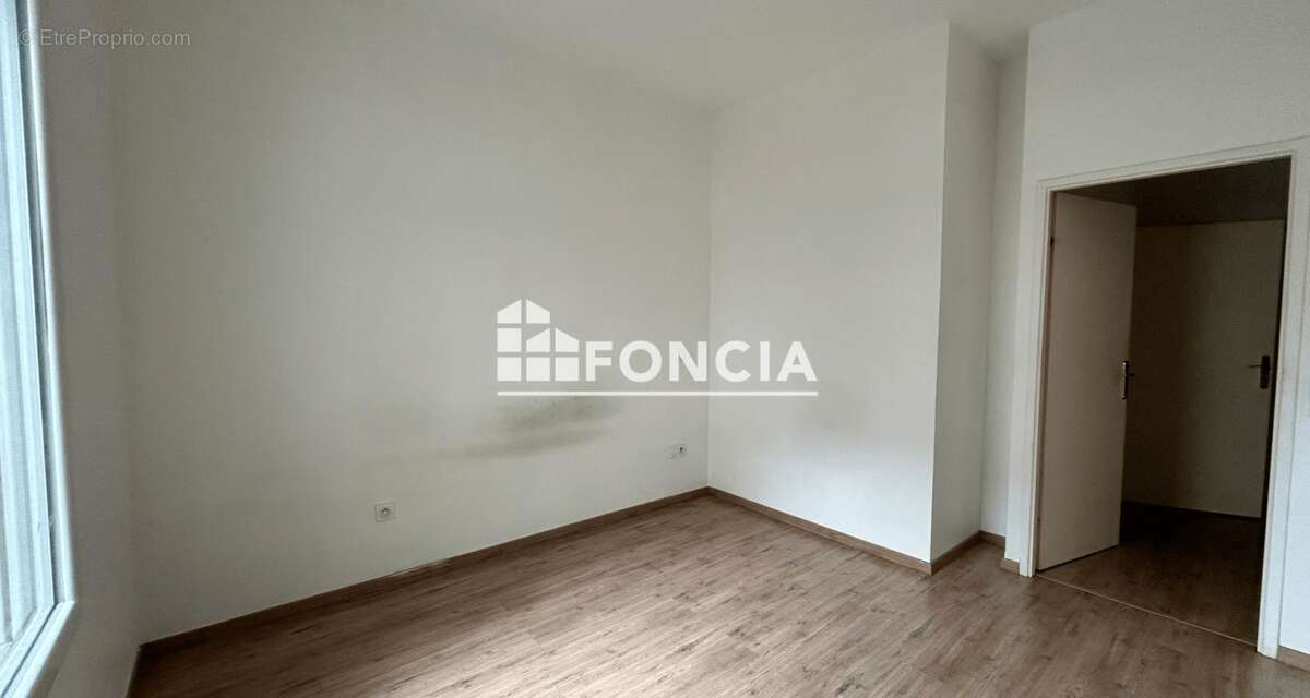 Meaux - Appartement de Type F2  surface 41m2 avec un stationnement - photo 4