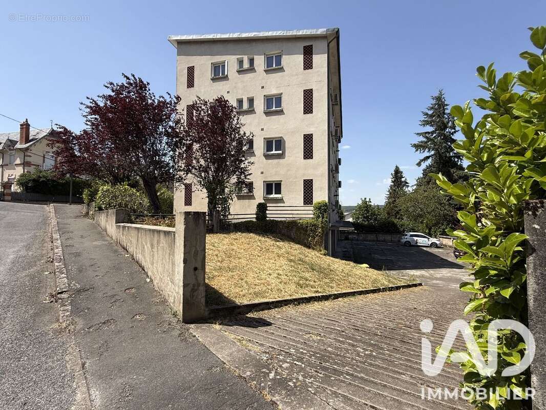 Photo 2 - Appartement à SAINT-AMAND-MONTROND