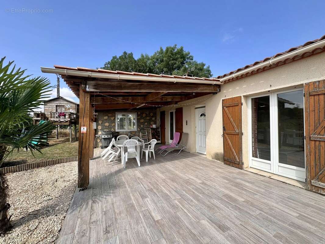 Maison de plain-pied avec studio, grange et vue campagne - photo 2