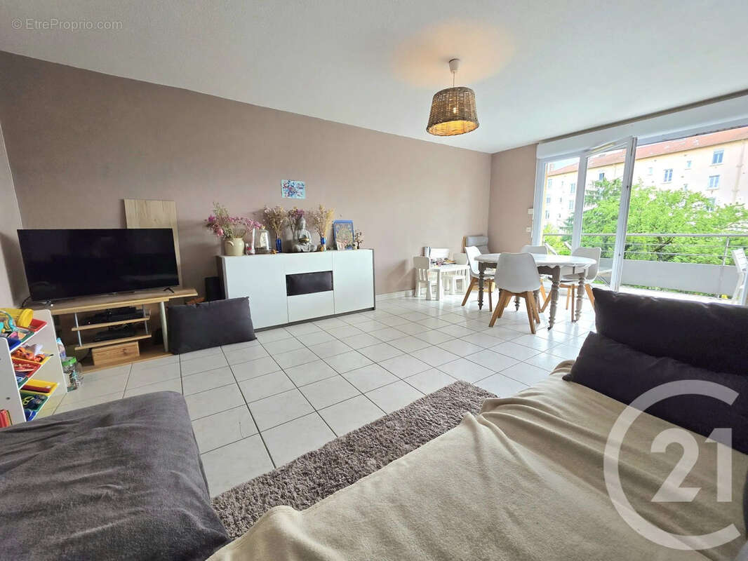 Appartement à VILLEURBANNE