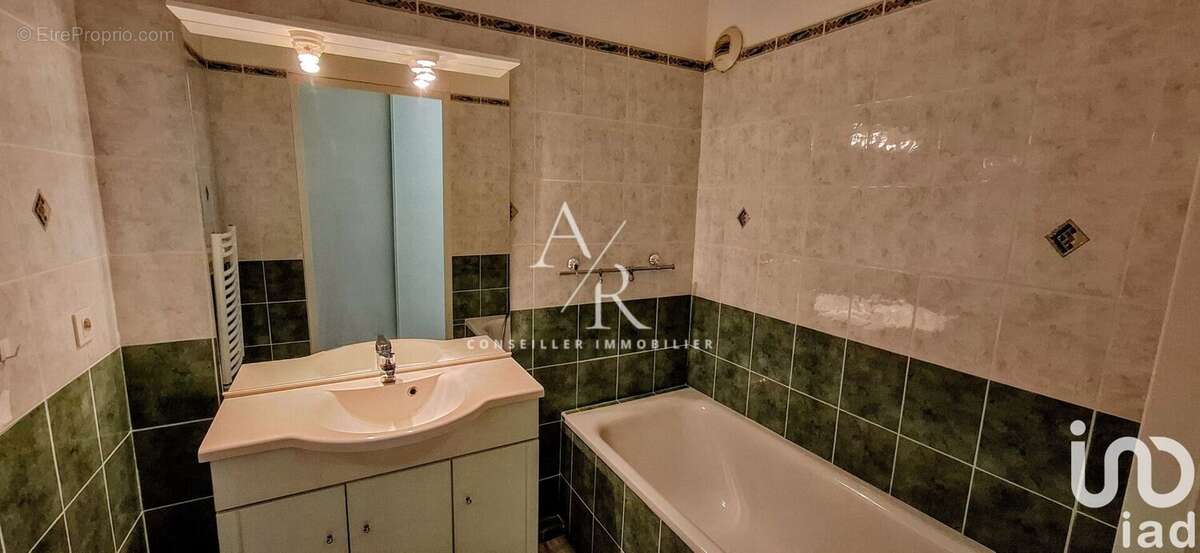 Photo 8 - Appartement à SAINT-MARTIN-DE-CRAU