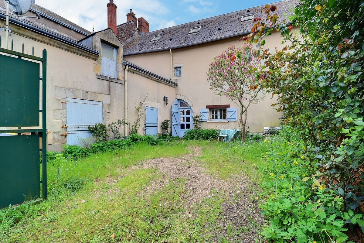 Maison à ASCHERES-LE-MARCHE