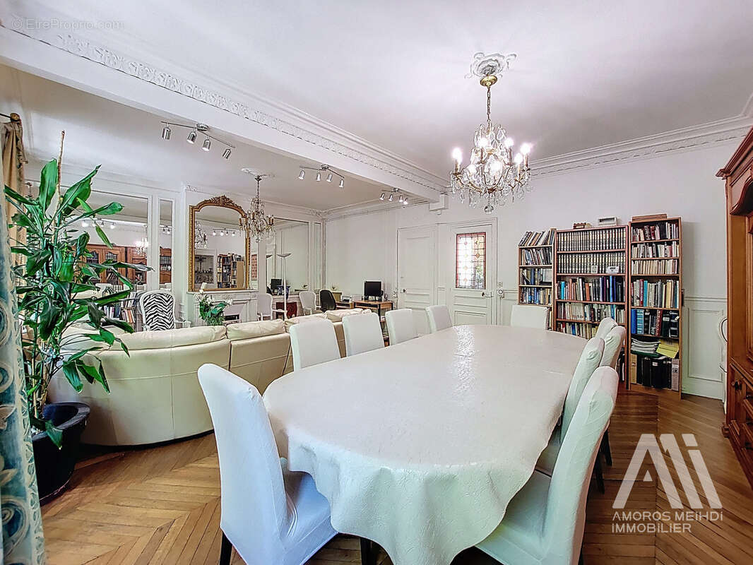 Appartement à PARIS-19E