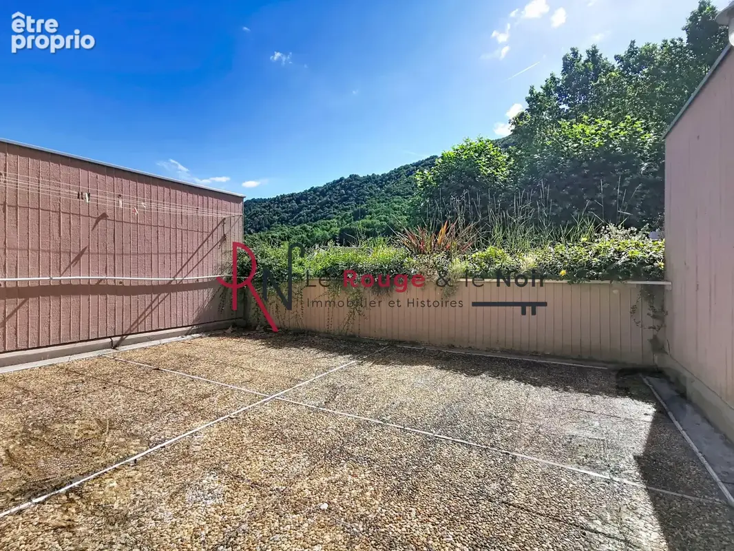 Poisat - T3 de 91m2 avec 2 terrasses de 21m2 et garage - photo 2