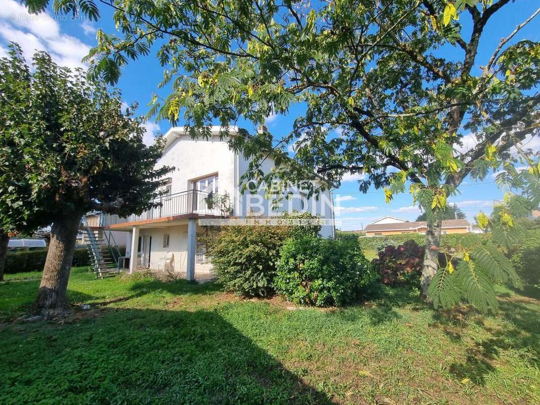 Maison à SAINT-MEDARD-D'EYRANS