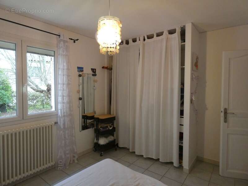 Maison à VACQUIERES