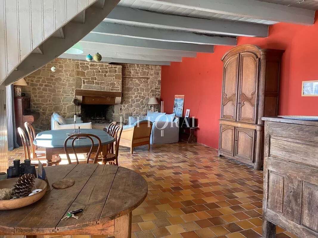 Maison à PLOUHINEC